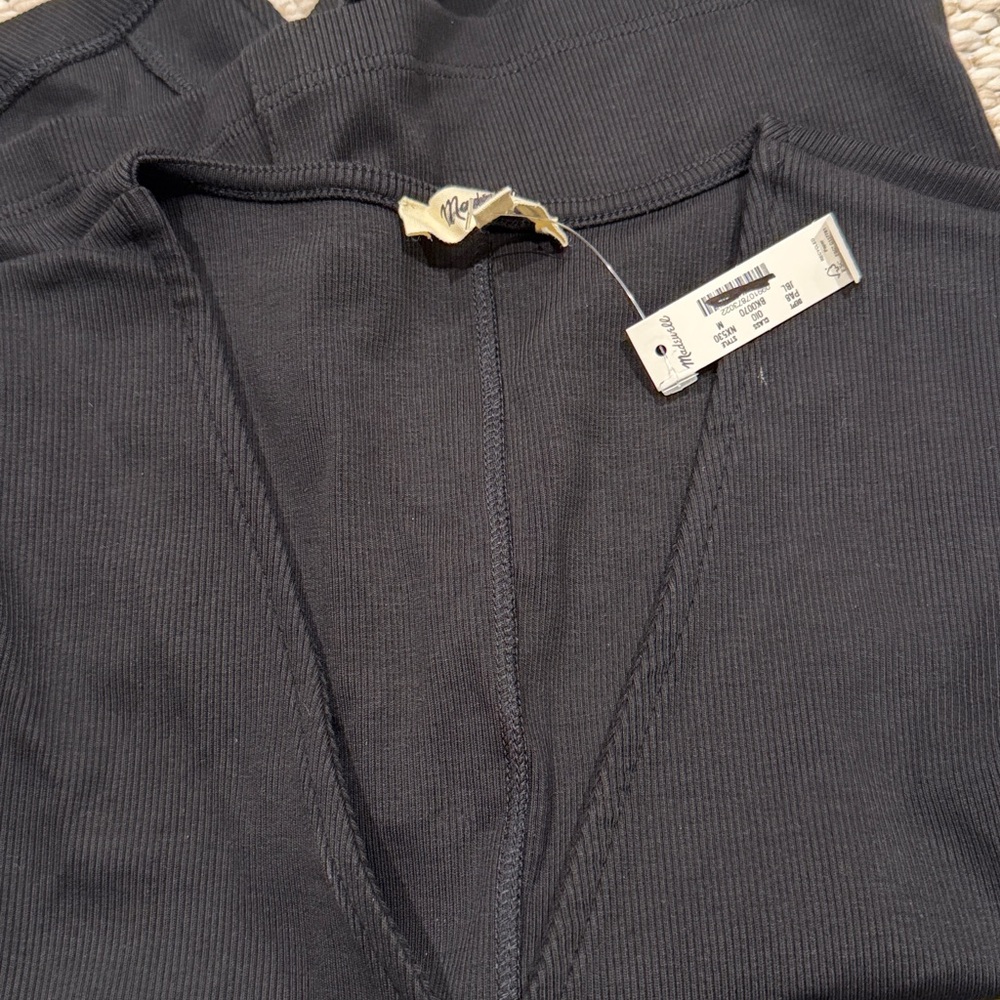 Madewell Ribbed V-Neck Vest - Picture 7 of 7